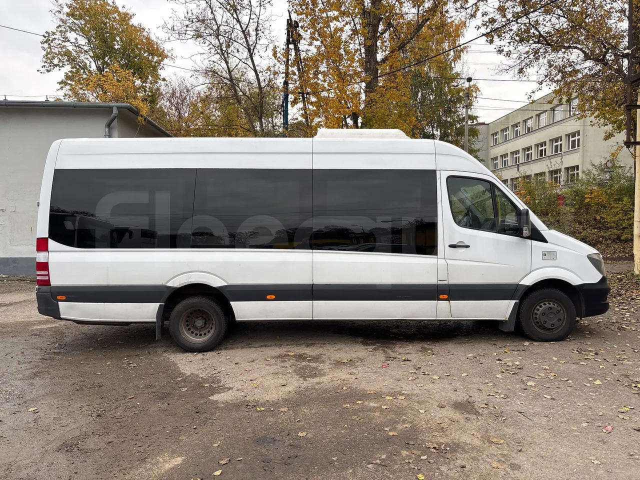 Mercedes-Benz Sprinter 516CDI - EUR5 - 120kW - 7.345m - right side doors closed