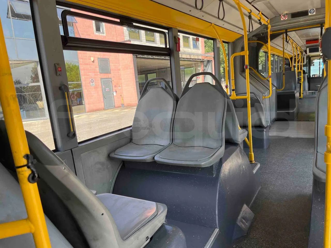 Mercedes-Benz Citaro G - toilette accessories photo