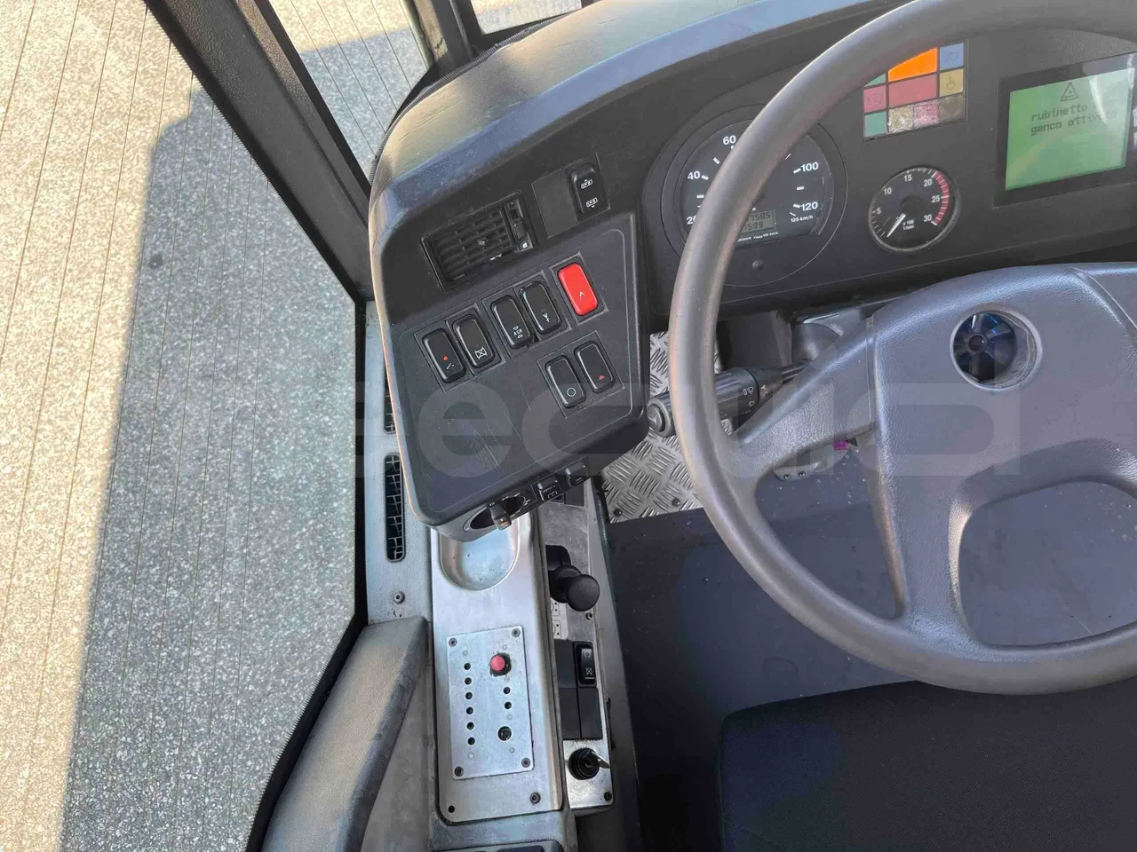 Mercedes-Benz Citaro G - onboard devices 1
