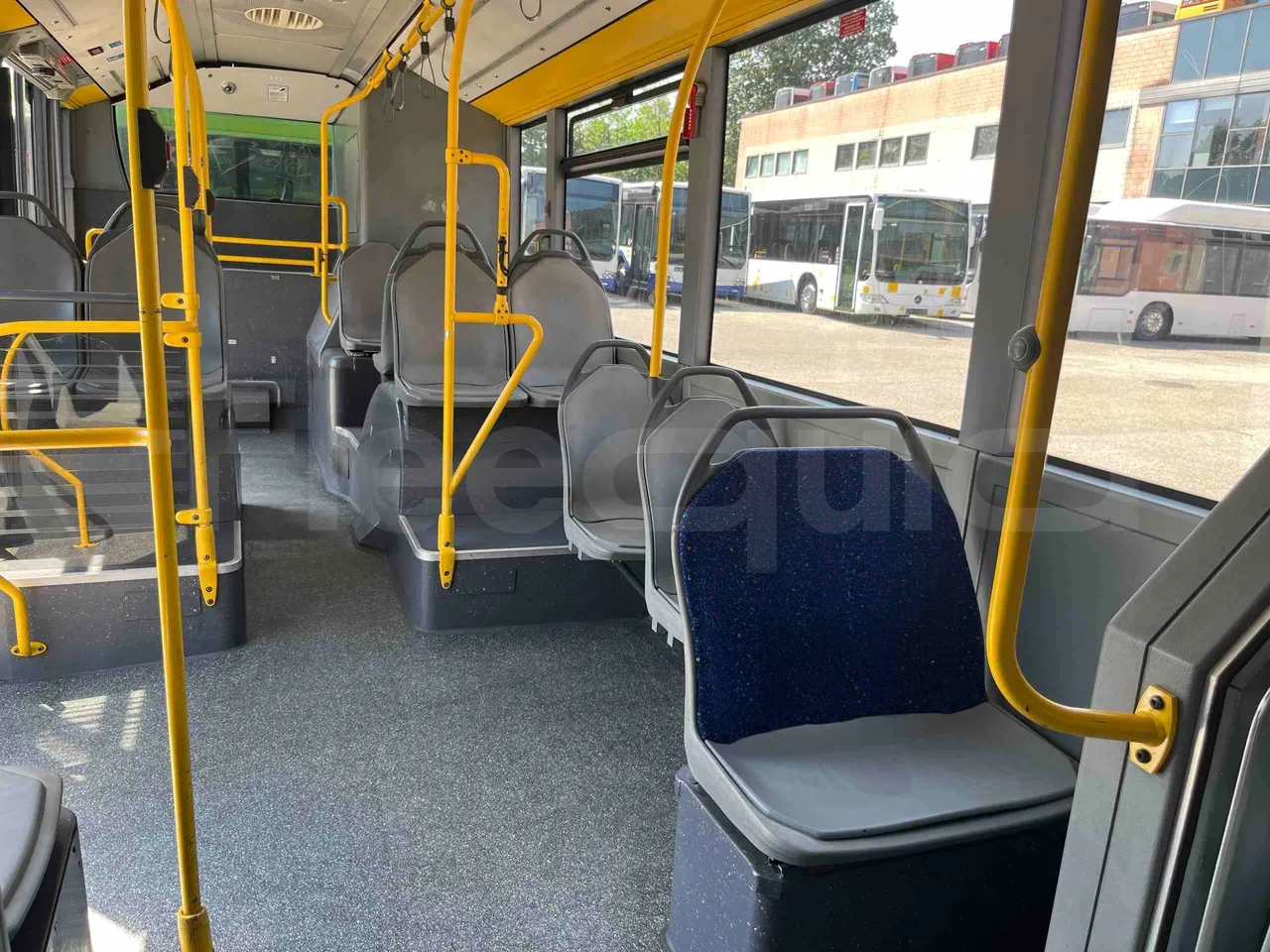 Mercedes-Benz Citaro G - armrest detail photo