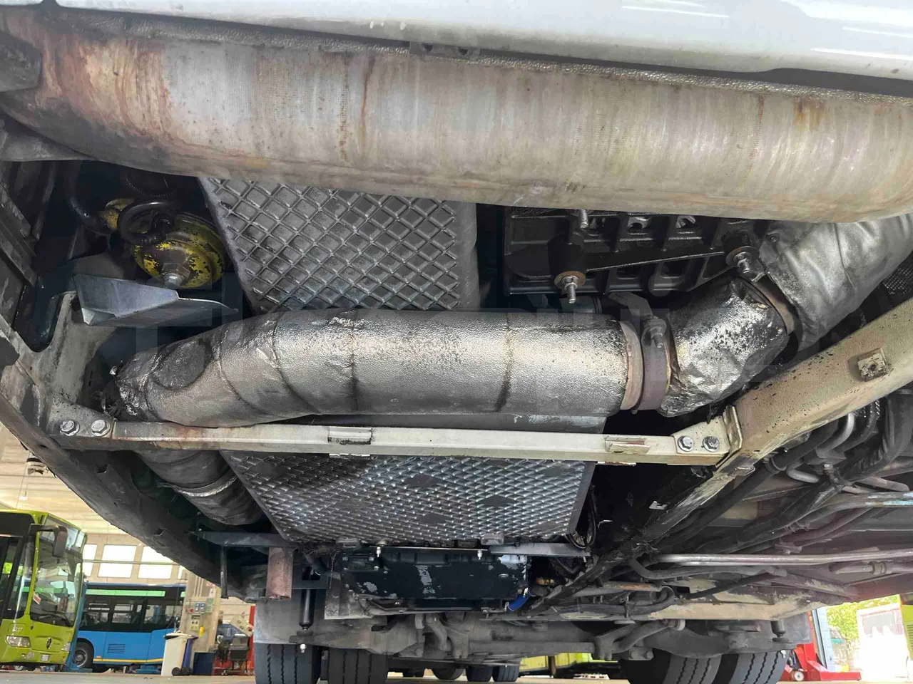 Mercedes-Benz Citaro G - engine without protection