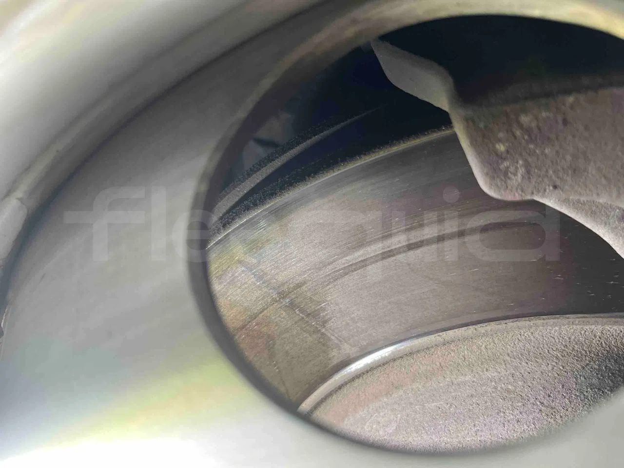 Mercedes-Benz Citaro G - front discs right