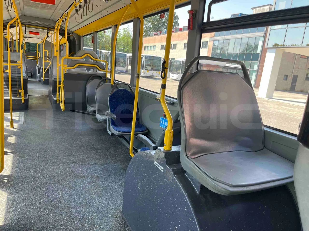 Mercedes-Benz Citaro G - hostess seat photo