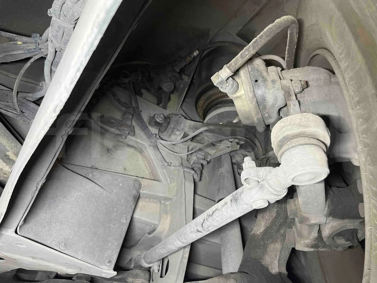 Mercedes-Benz Citaro G - front axle left side