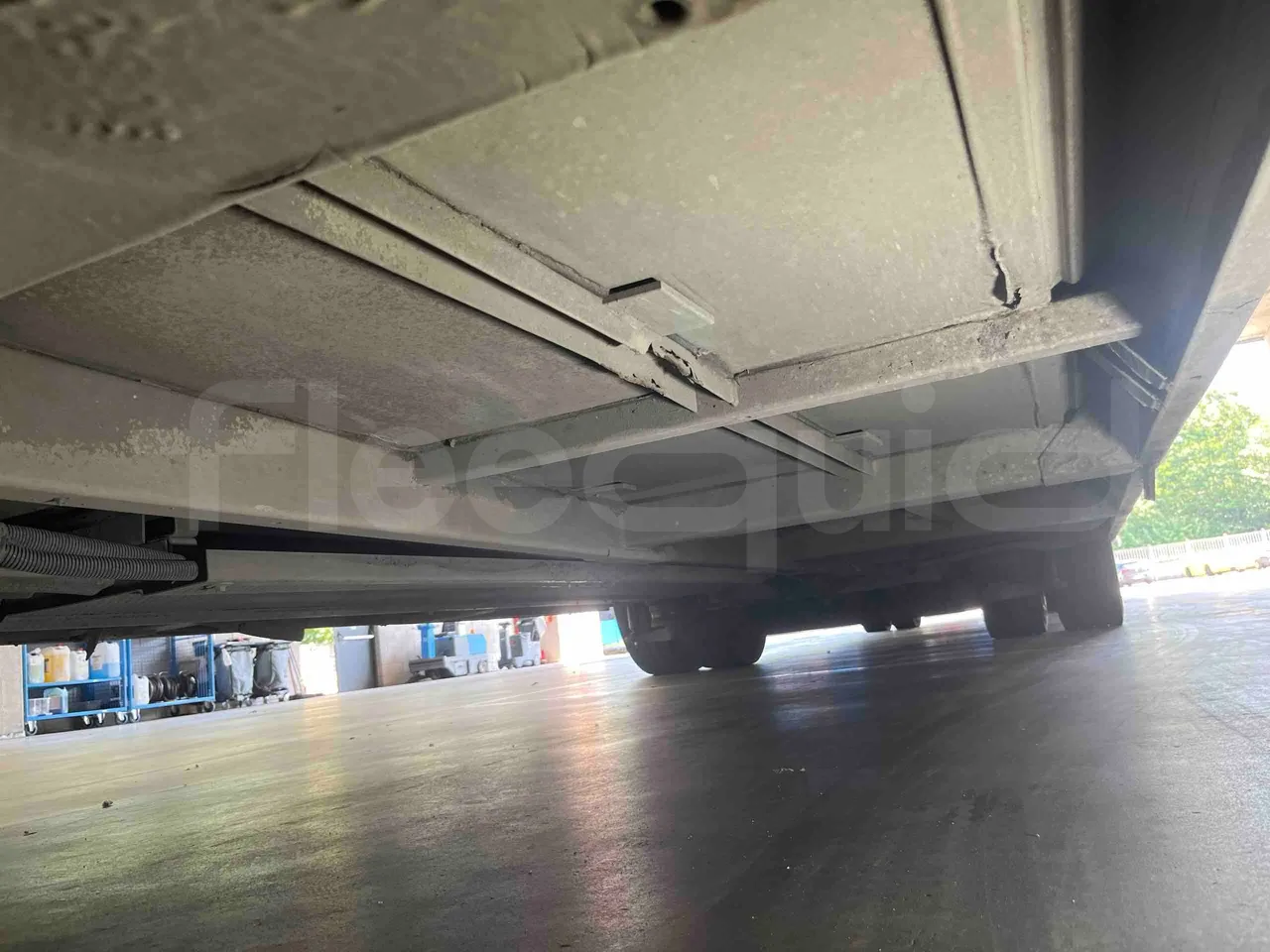 Mercedes-Benz Citaro G - central undercarriage photo