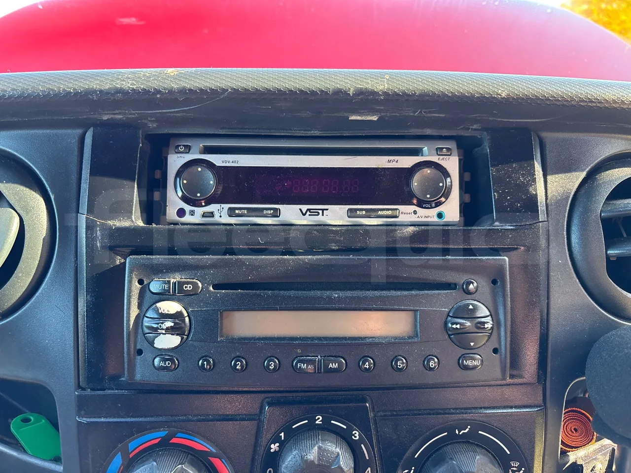 Iveco Daily 50C15V-EUR4 - 107kW - 7.012m - radio accessories photo