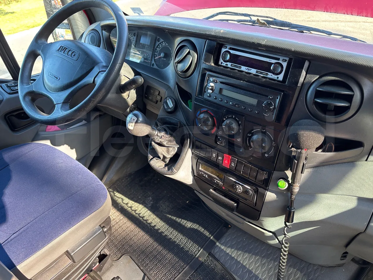 Iveco Daily 50C15V-EUR4 - 107kW - 7.012m - buttons panels on