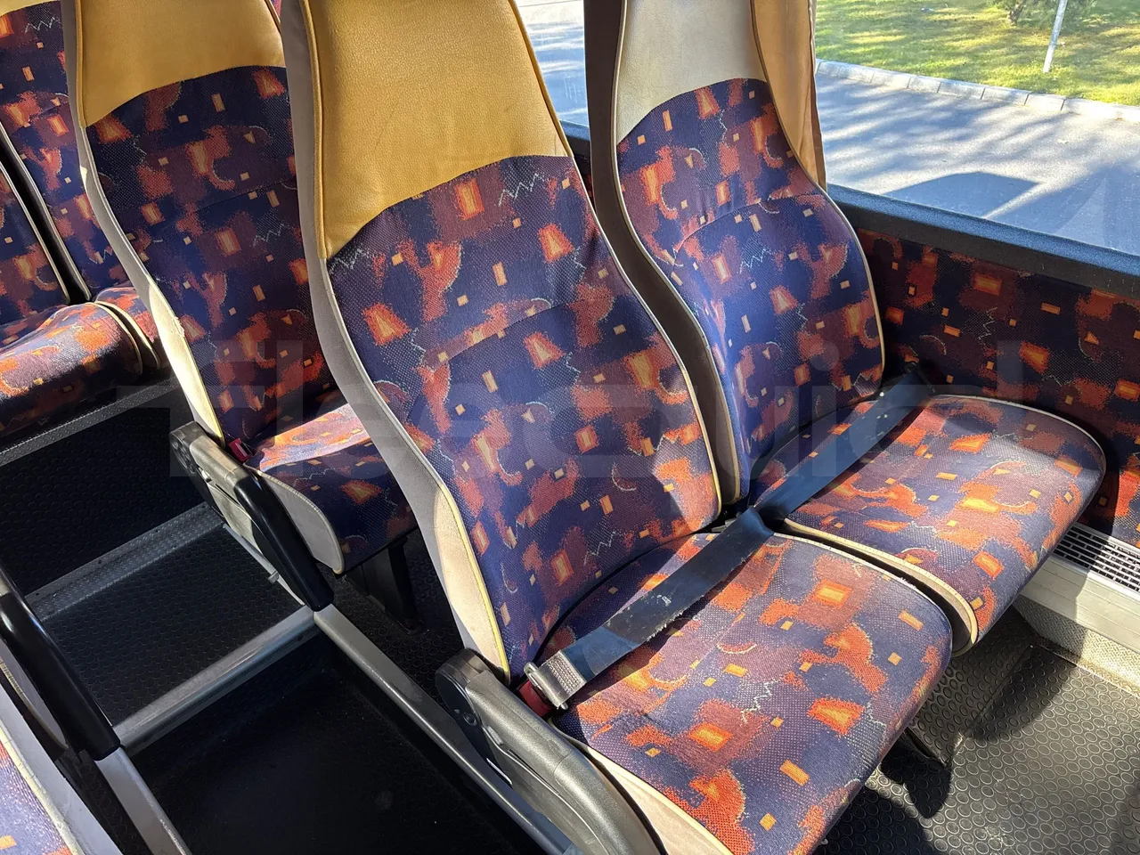 Iveco Daily 50C15V-EUR4 - 107kW - 7.012m - central seat safety belt