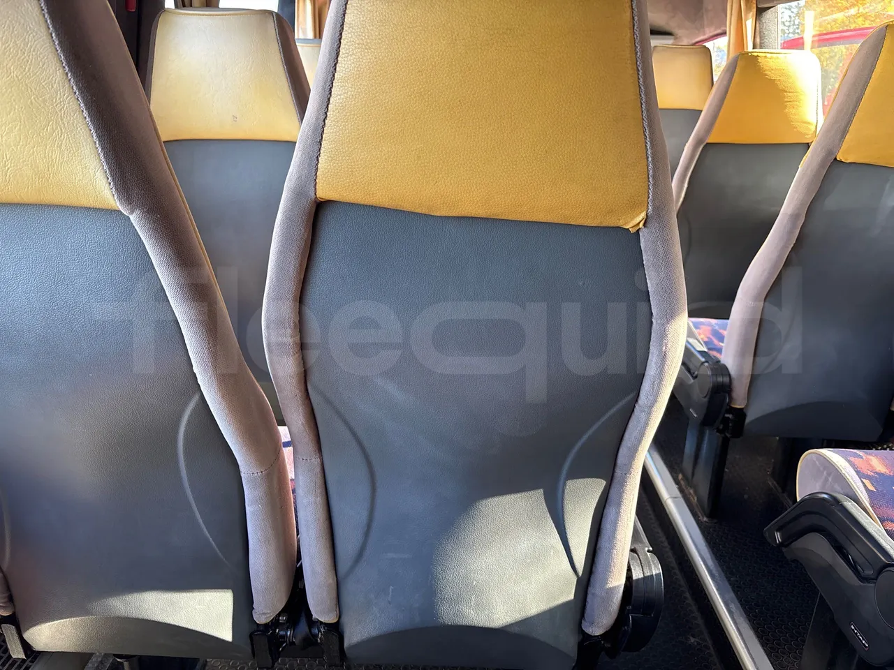 Iveco Daily 50C15V-EUR4 - 107kW - 7.012m - mesh detail photo