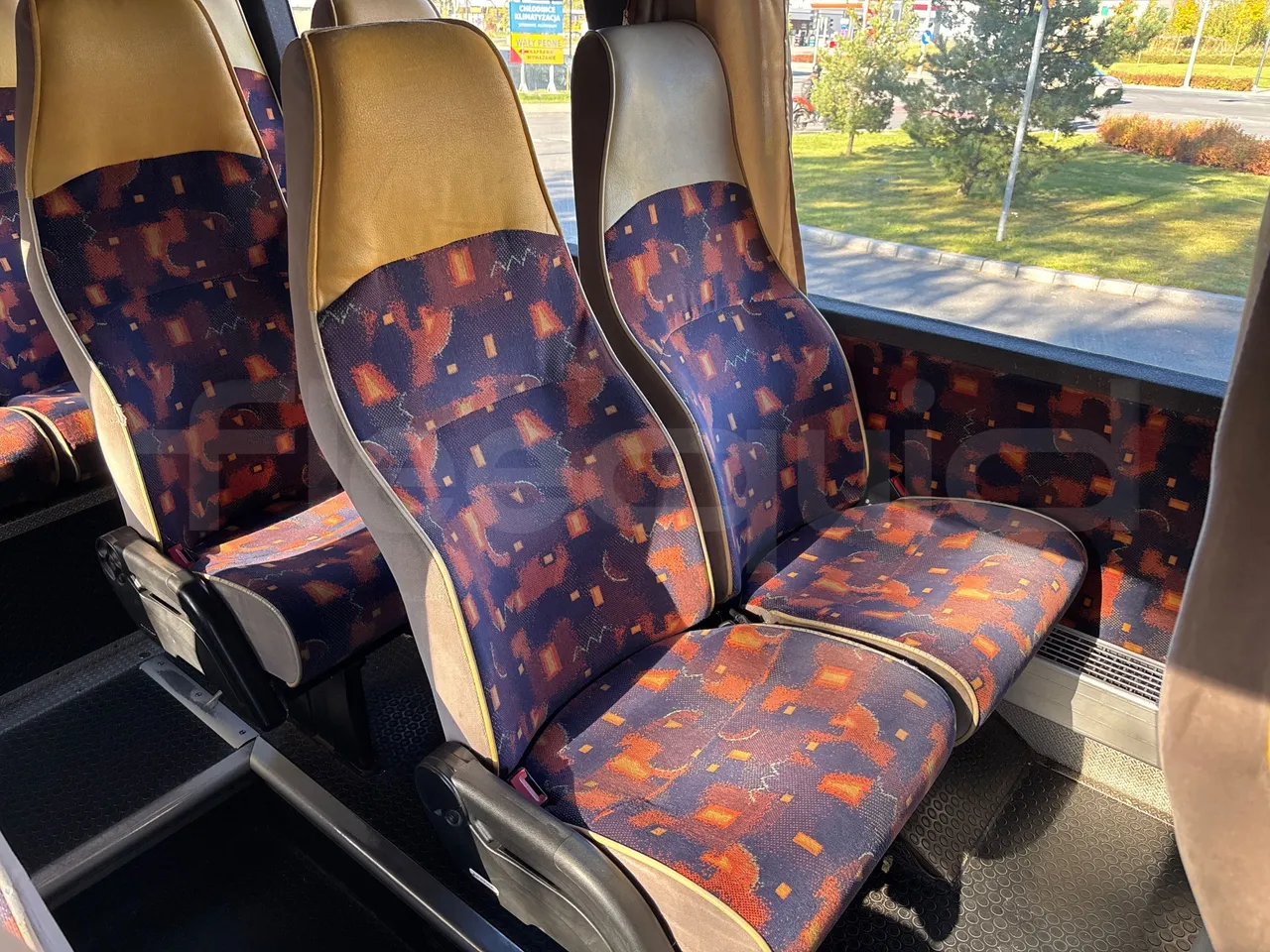 Iveco Daily 50C15V-EUR4 - 107kW - 7.012m - single seat detail