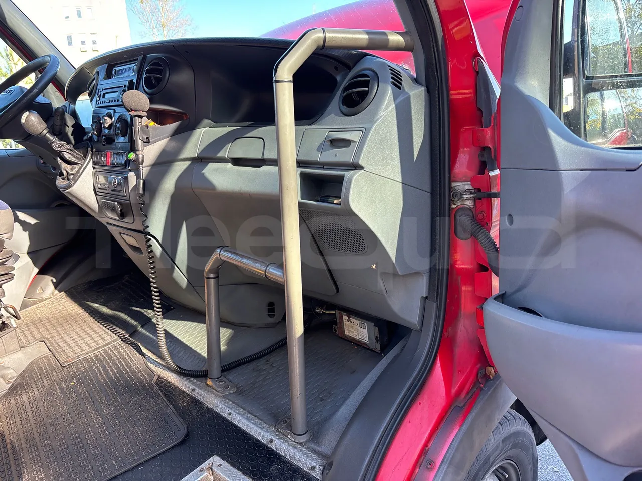 Iveco Daily 50C15V-EUR4 - 107kW - 7.012m - handrails photo