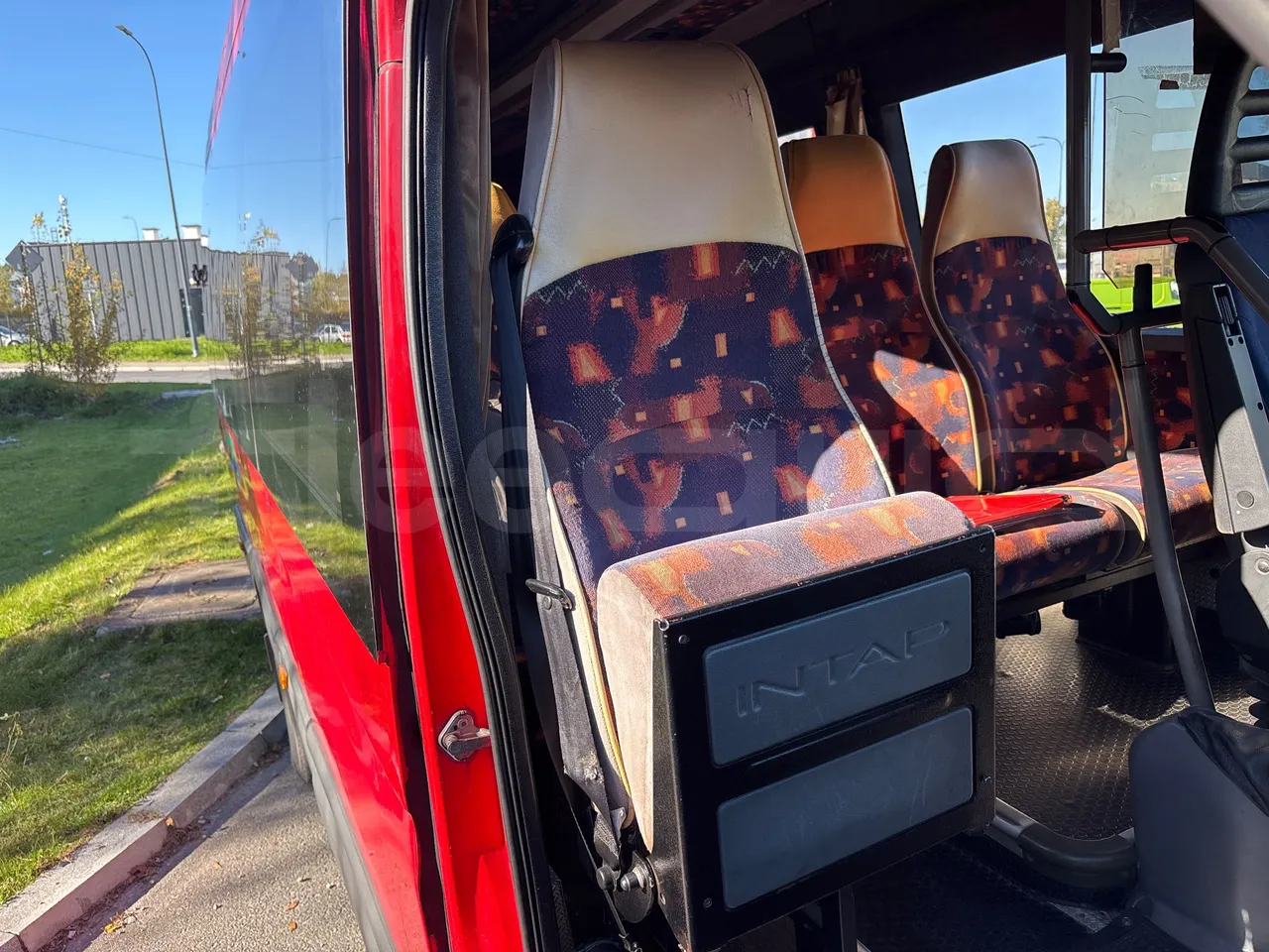 Iveco Daily 50C15V-EUR4 - 107kW - 7.012m - hostess seat photo