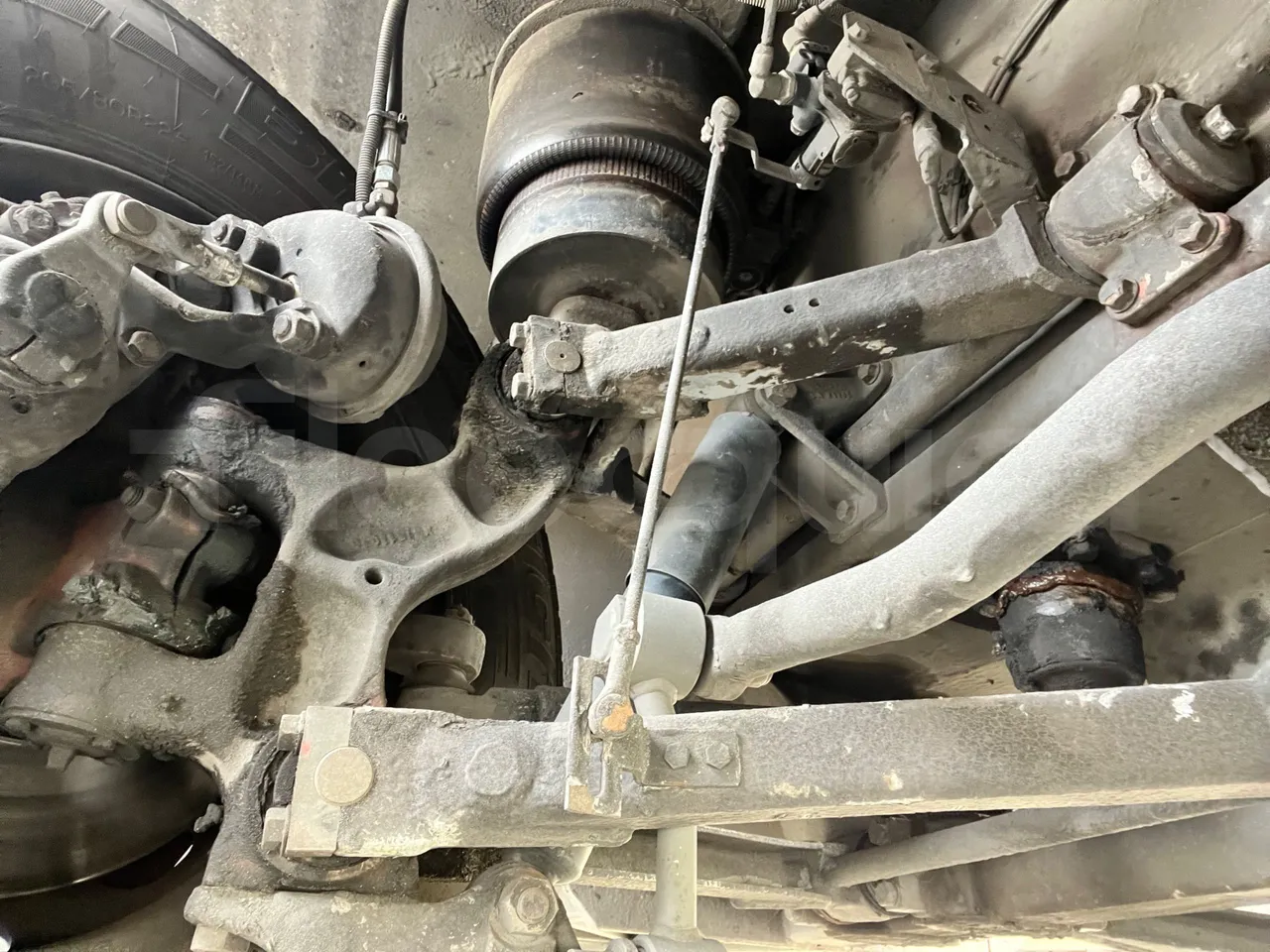 Setra S315 GT/ Euro 3 - 260 Kw - 12 Mt - front shock absorbers right