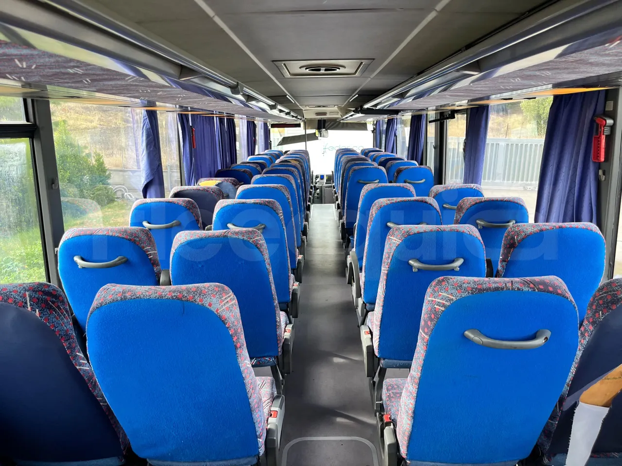 Setra S315 GT/ Euro 3 - 260 Kw - 12 Mt - forward view middle aisle