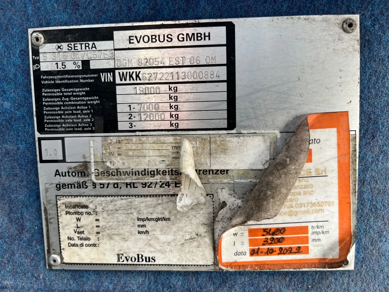 Setra S315 GT/ Euro 3 - 260 Kw - 12 Mt - vehicle plate photo