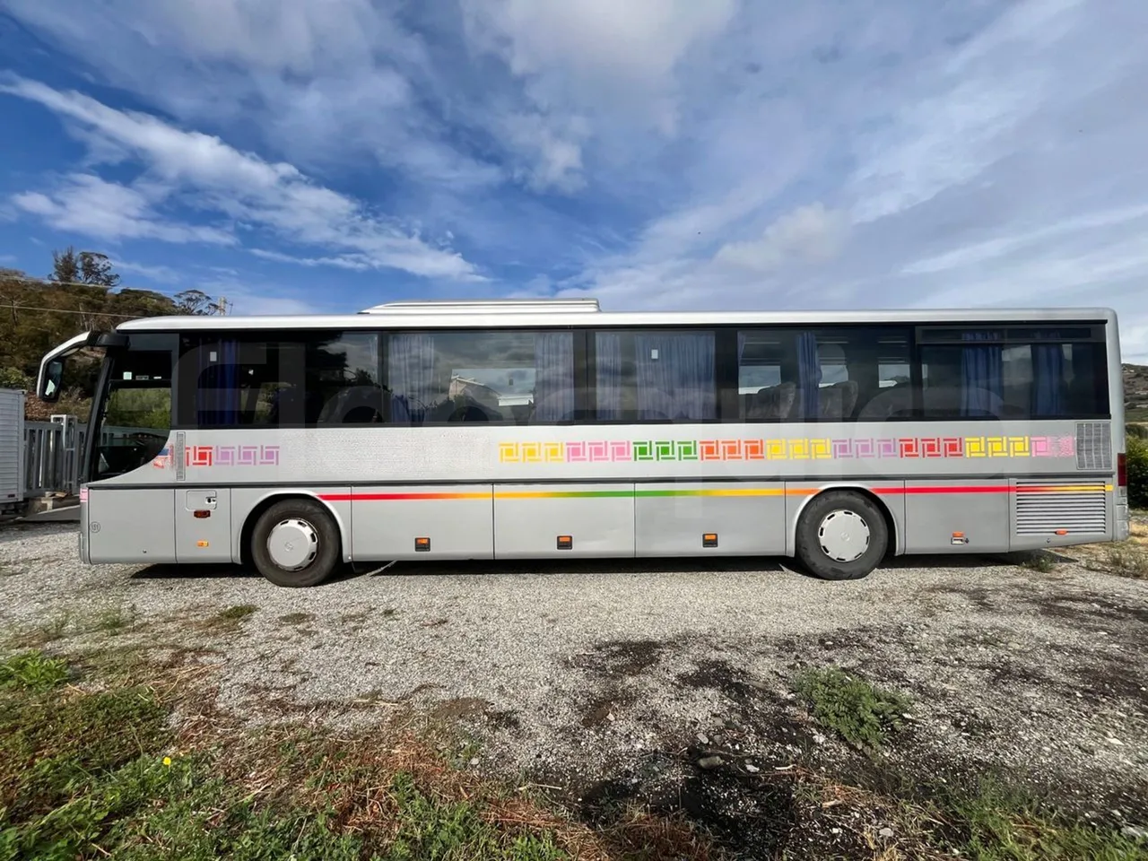 Setra S315 GT/ Euro 3 - 260 Kw - 12 Mt - left side photo