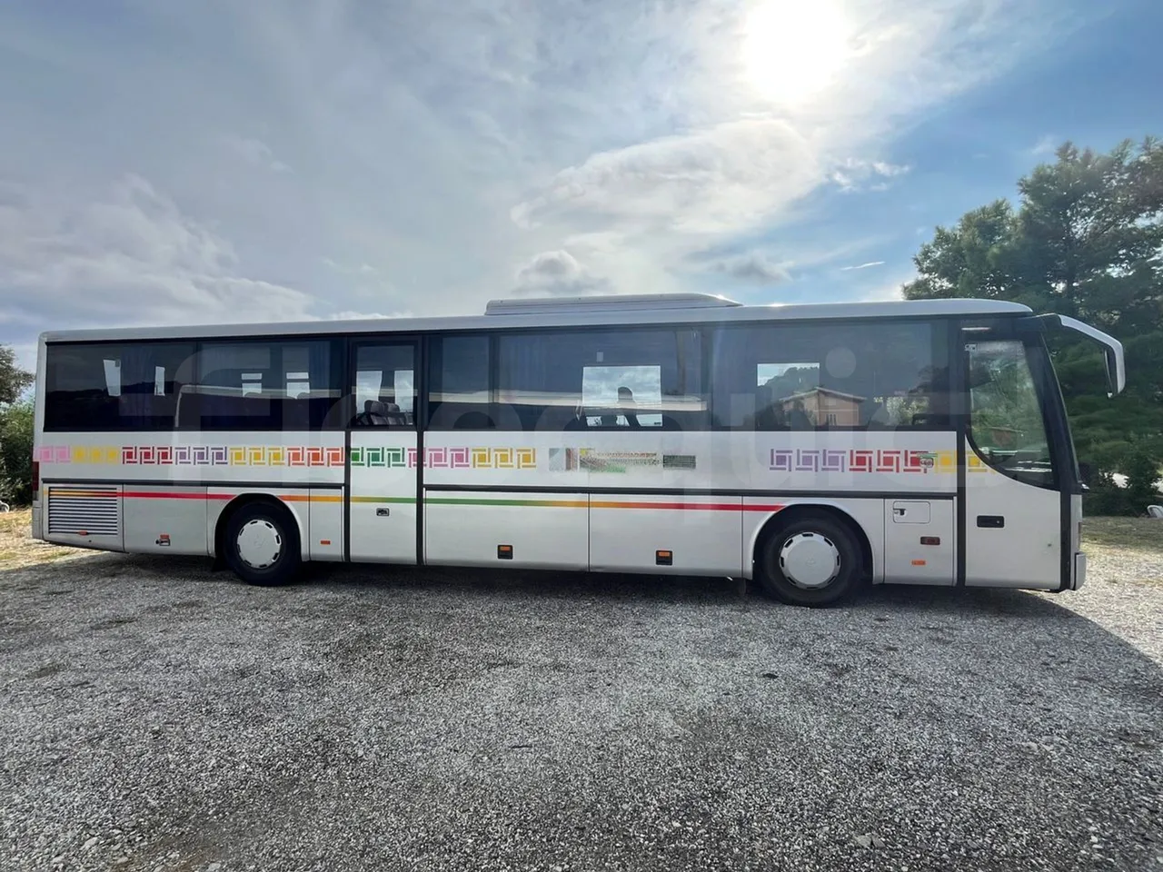 Setra S315 GT/ Euro 3 - 260 Kw - 12 Mt - right side doors closed