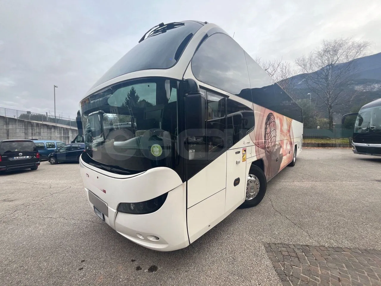 Neoplan Cityliner CITYLINER - Euro6 - 338kW - 12.240mt - 3/4 front left