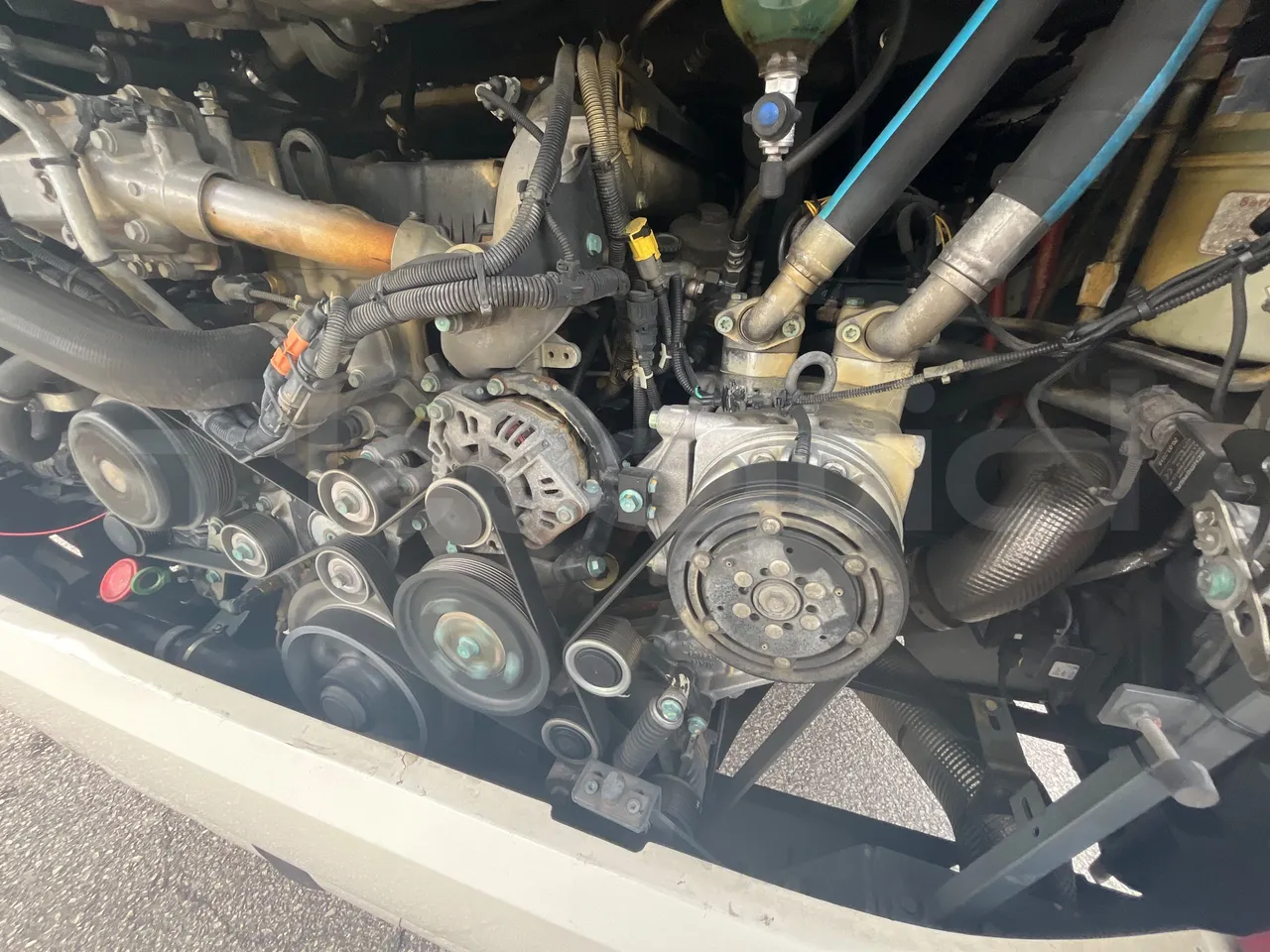 Neoplan Cityliner CITYLINER - Euro6 - 338kW - 12.240mt - air conditioning compressor