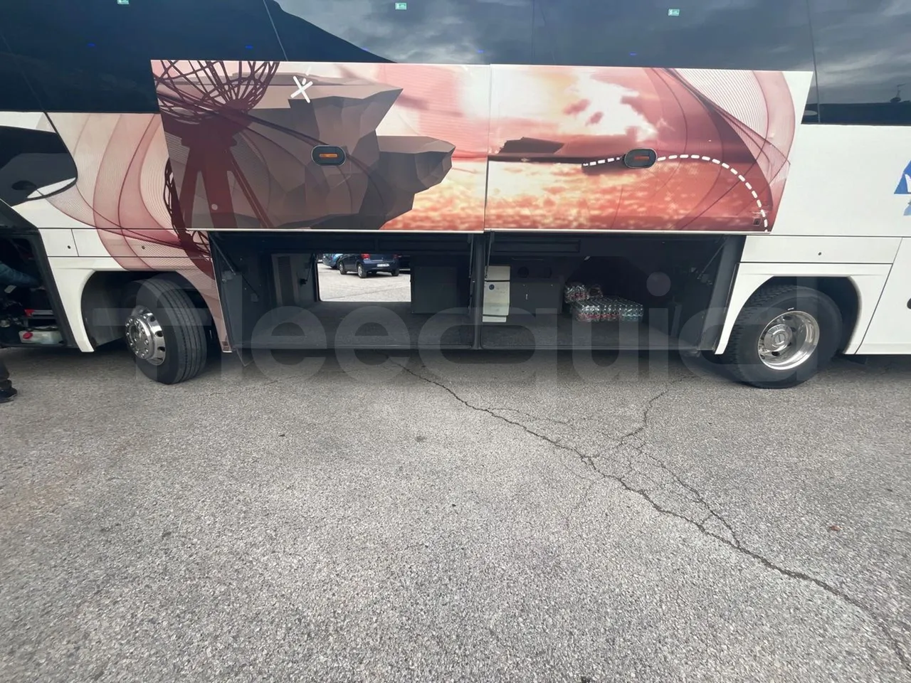 Neoplan Cityliner CITYLINER - Euro6 - 338kW - 12.240mt - luggage rack photo