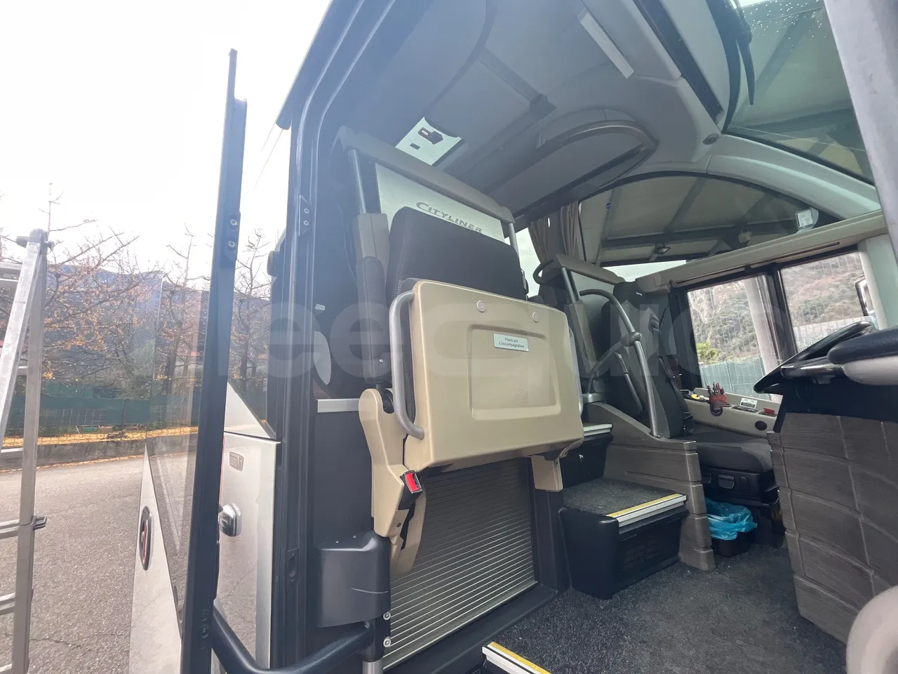 Neoplan Cityliner CITYLINER - Euro6 - 338kW - 12.240mt - hostess seat photo