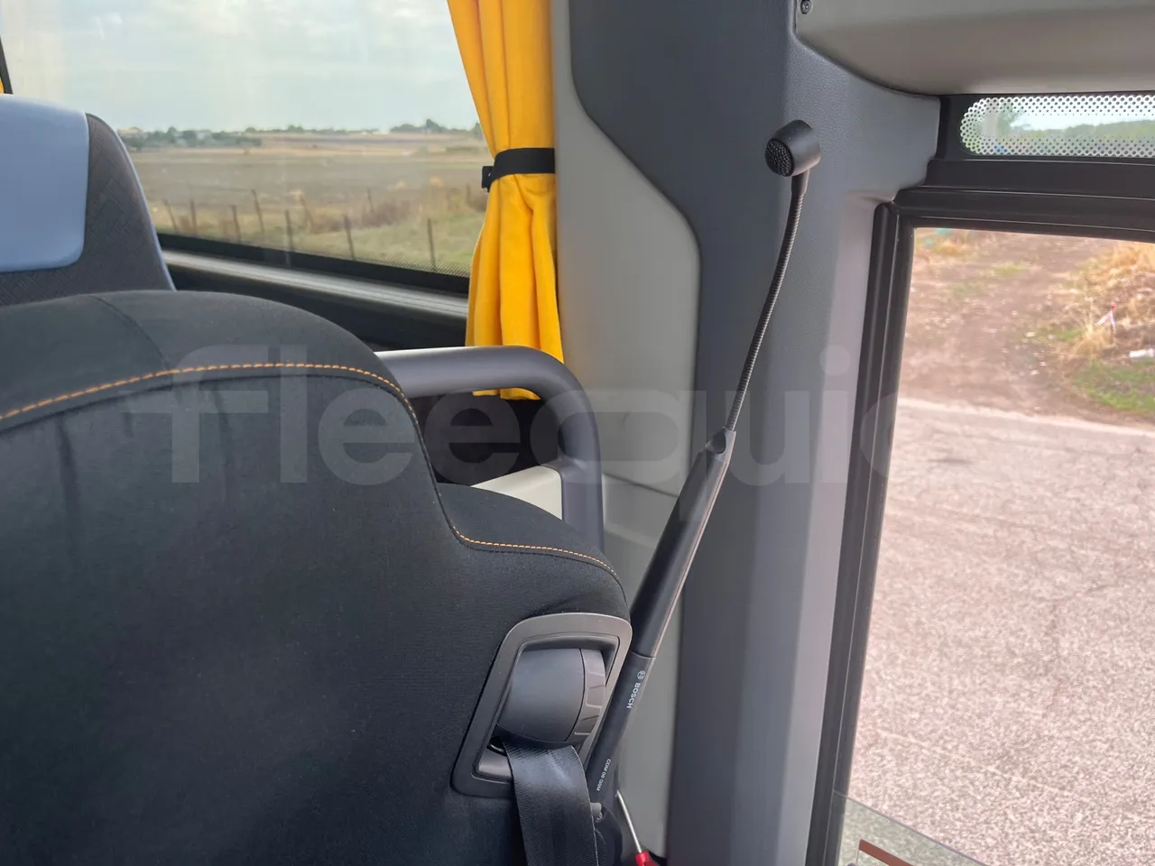 Vdl Futura - driver microphone accessories photo