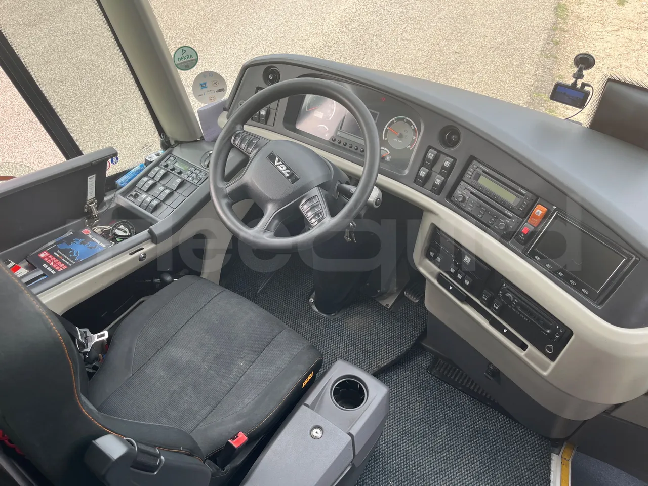 Vdl Futura - buttons panels on