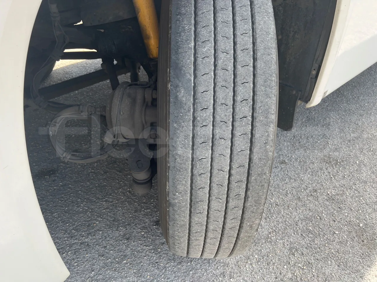 Vdl Futura - tread condition front tires right