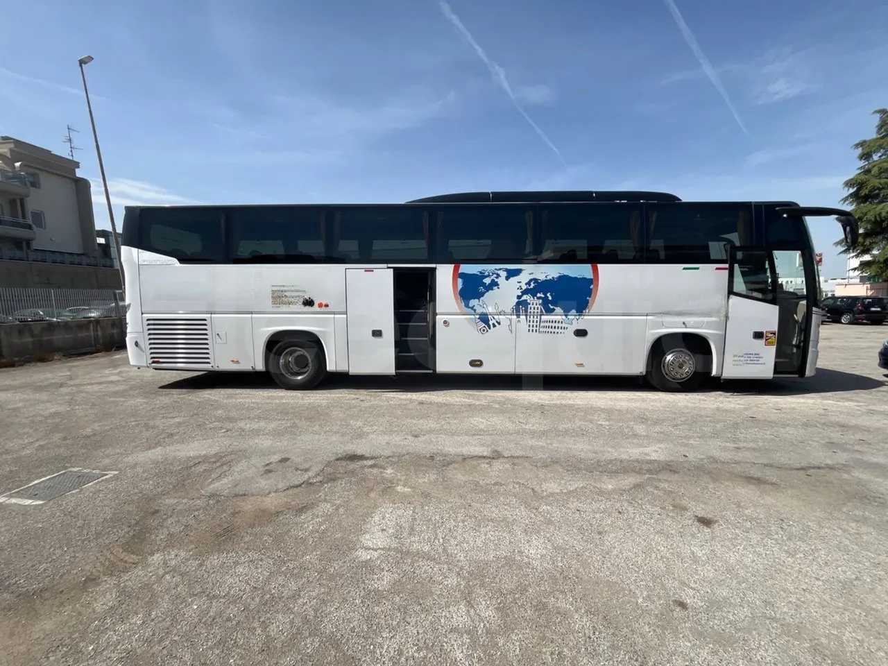 Vdl Futura - right side doors open