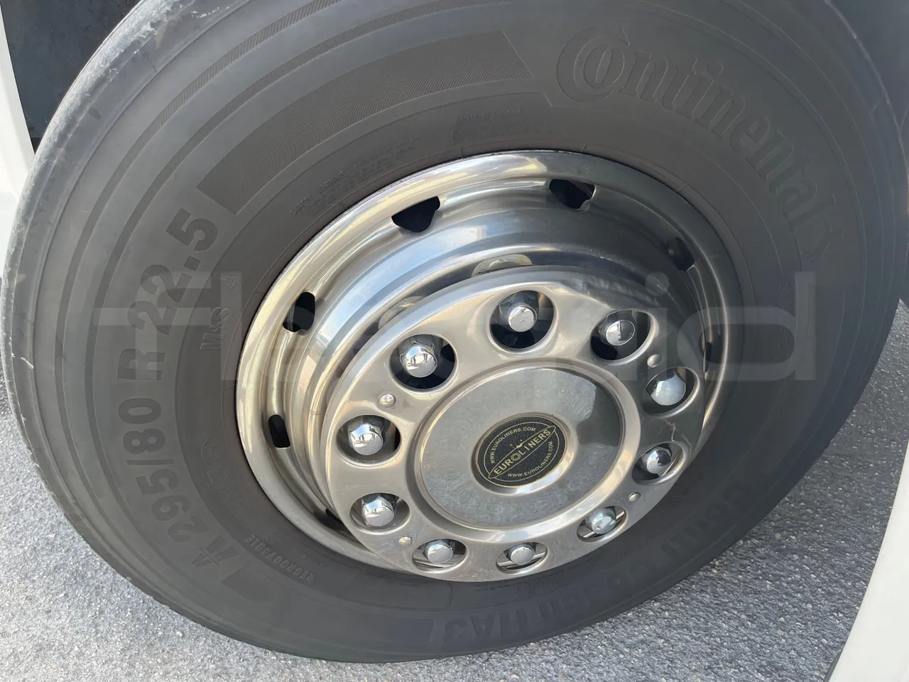Vdl Futura - front left tire measurements
