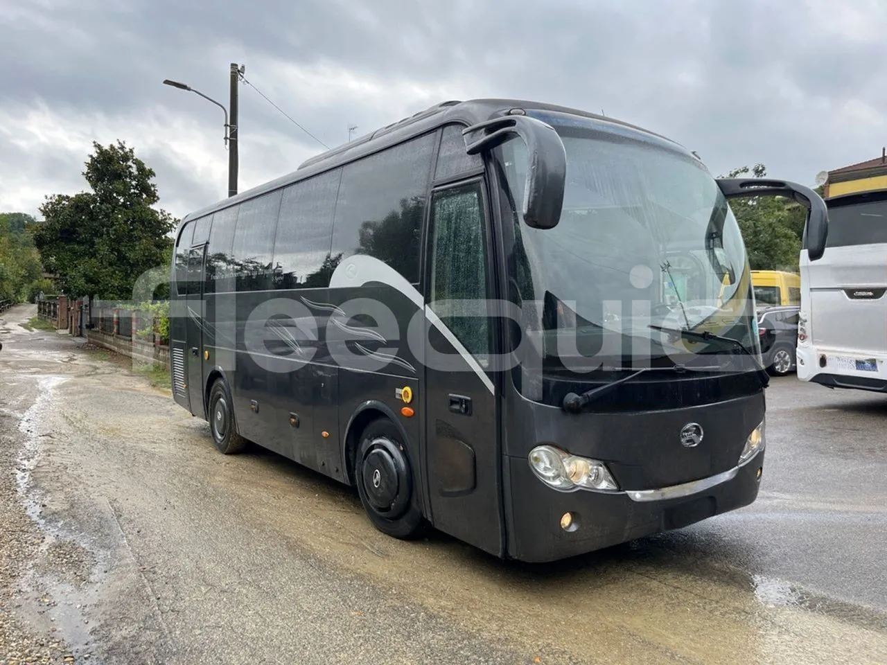 King Long XMQ6800 2AL1AA2B-EUR5-148Kw-7,995m - 3/4 front right doors (mandatory for bus to scrap)