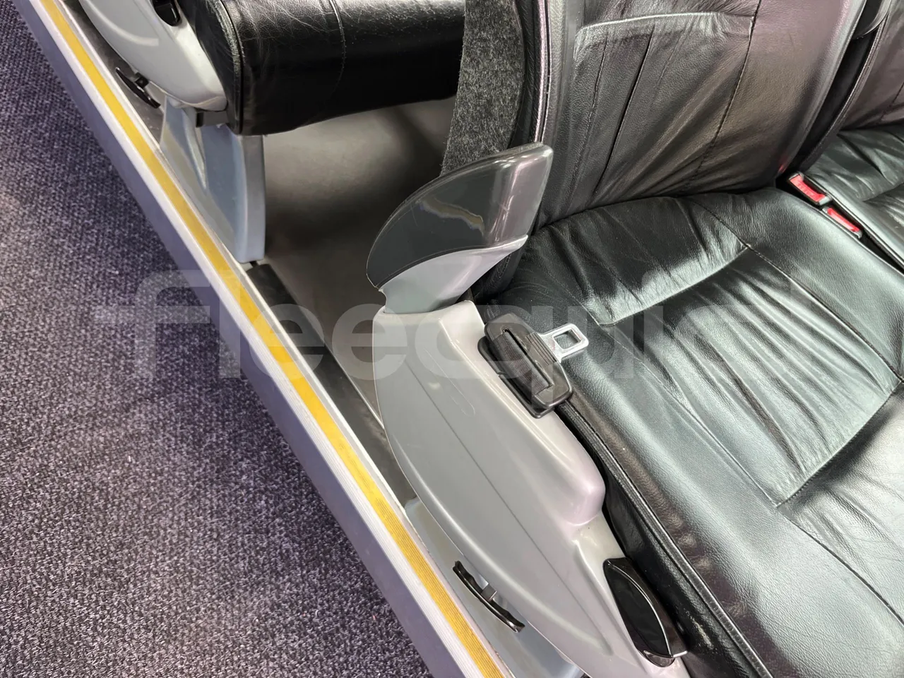 King Long XMQ6800 2AL1AA2B-EUR5-148Kw-7,995m - armrest detail photo