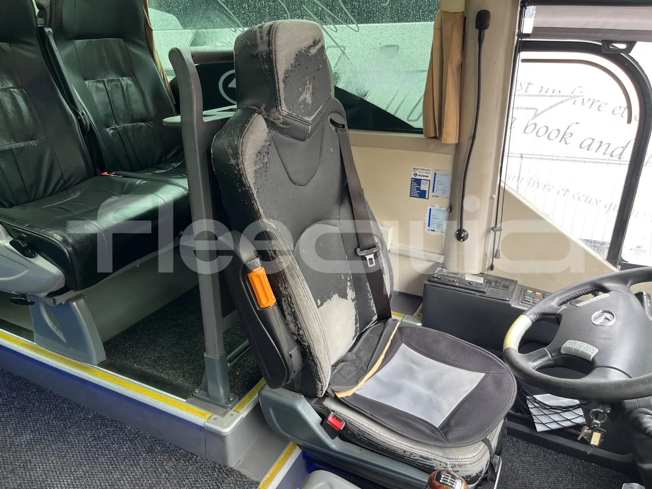 King Long XMQ6800 2AL1AA2B-EUR5-148Kw-7,995m - driver's seat photo (mandatory for bus to scrap)