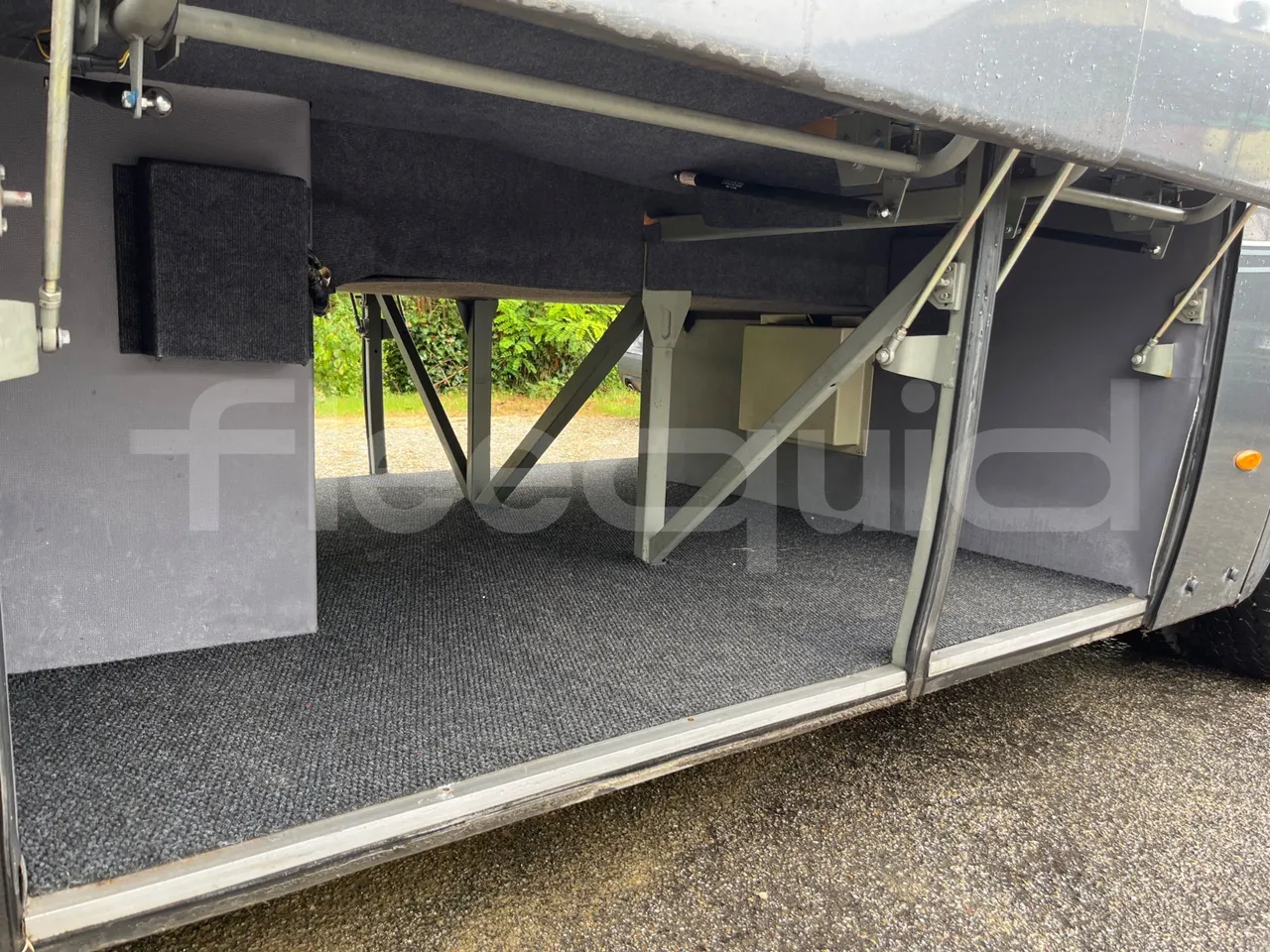 King Long XMQ6800 2AL1AA2B-EUR5-148Kw-7,995m - internal frame rust check