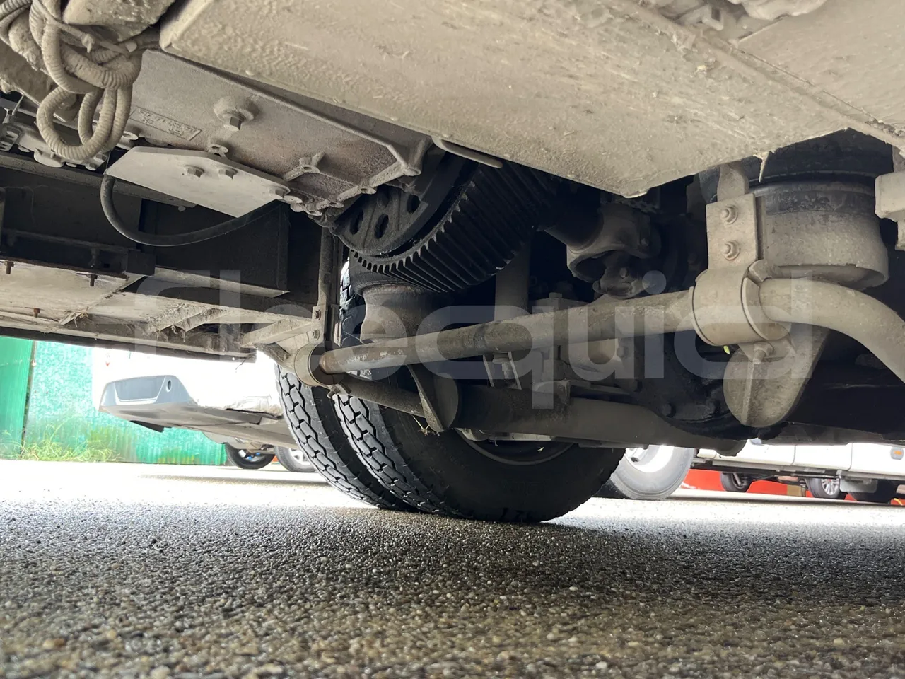 King Long XMQ6800 2AL1AA2B-EUR5-148Kw-7,995m - axle 3 left side