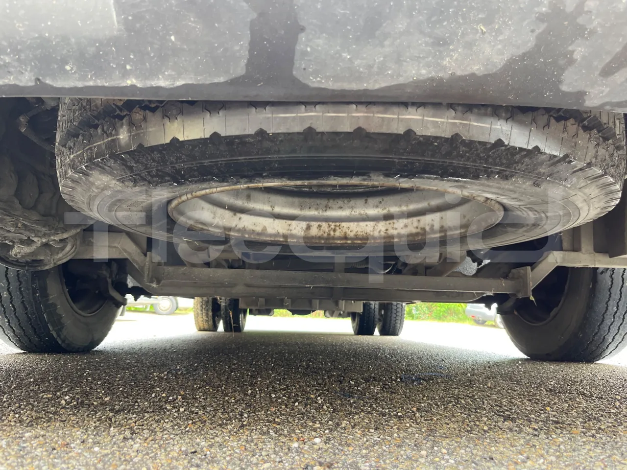 King Long XMQ6800 2AL1AA2B-EUR5-148Kw-7,995m - front undercarriage from front