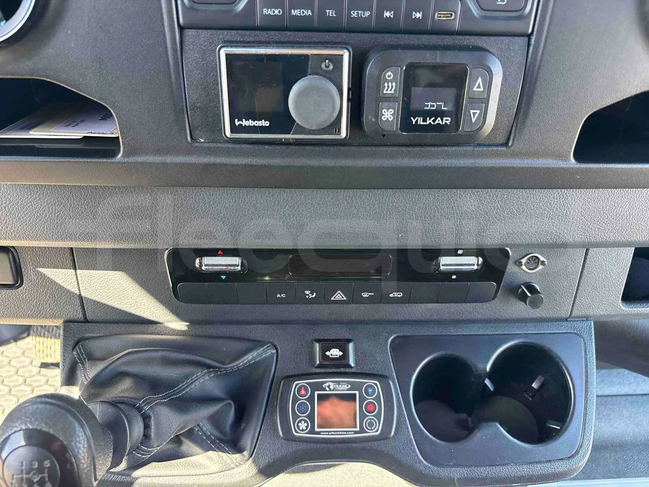 Mercedes-Benz Sprinter - onboard devices 1