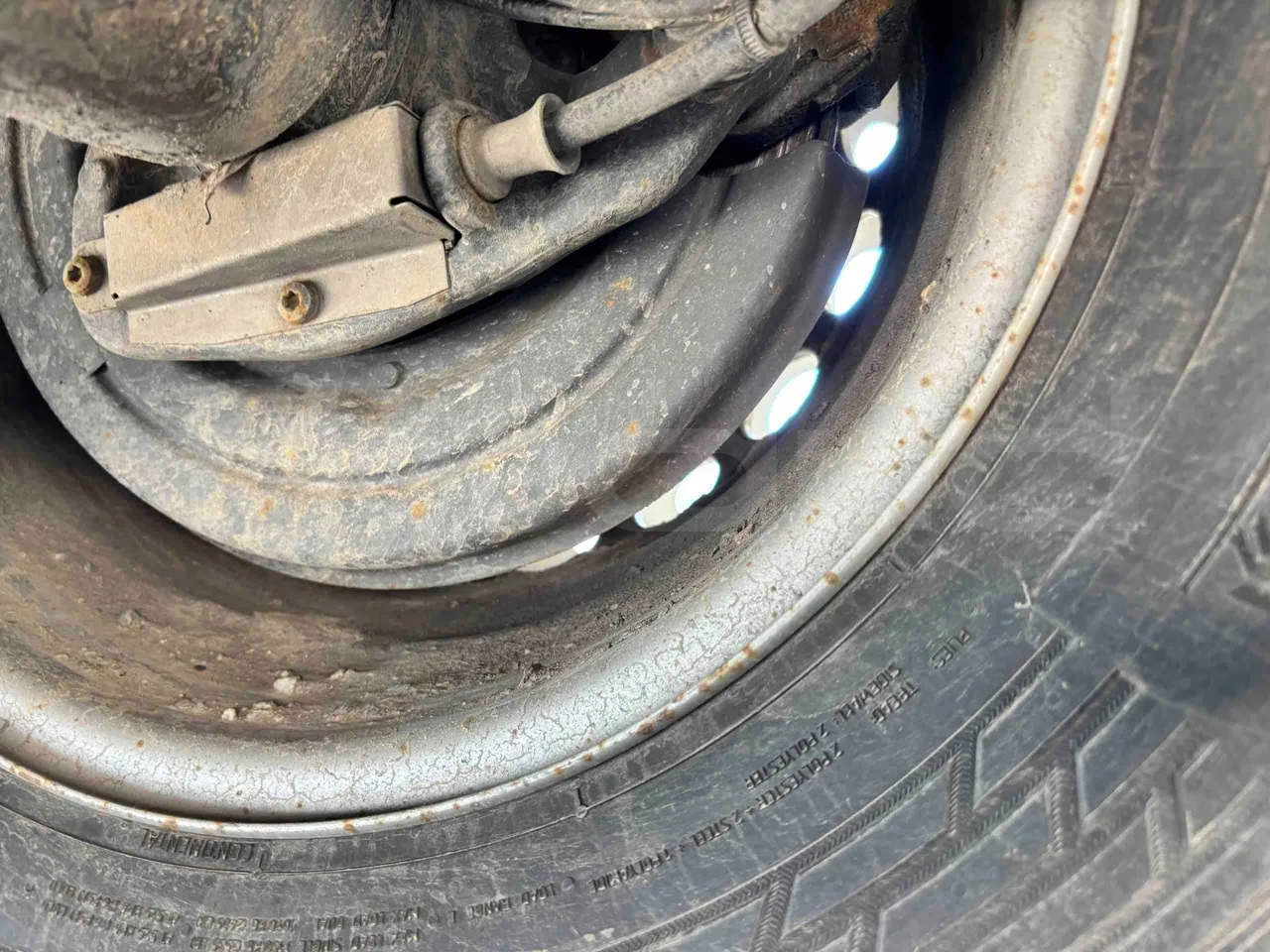 Mercedes-Benz Sprinter - axle 2 discs left