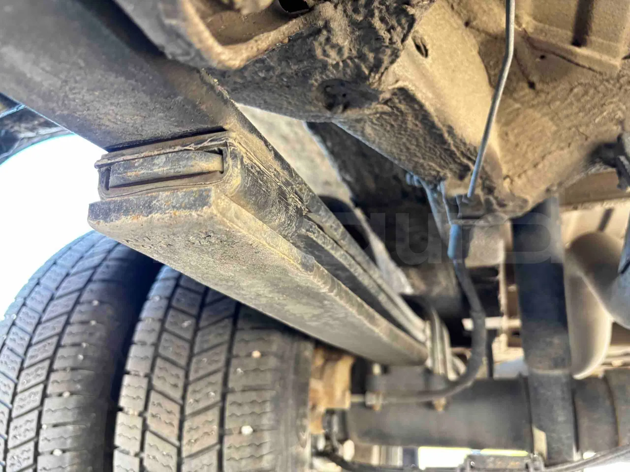 Mercedes-Benz Sprinter - axel 2 leaf spring right