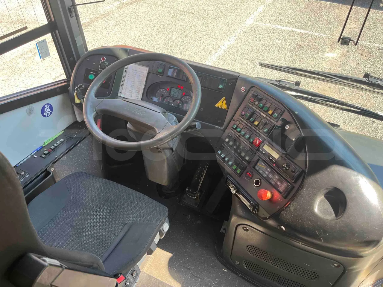 Iveco Cacciamali TCI972 - Euro 5 - 243 kW - 9.700 mt - buttons panels on
