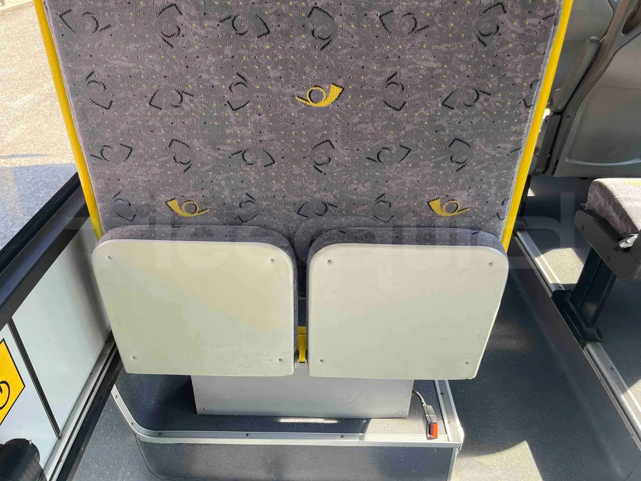 Iveco Cacciamali TCI972 - Euro 5 - 243 kW - 9.700 mt - folding seat photo