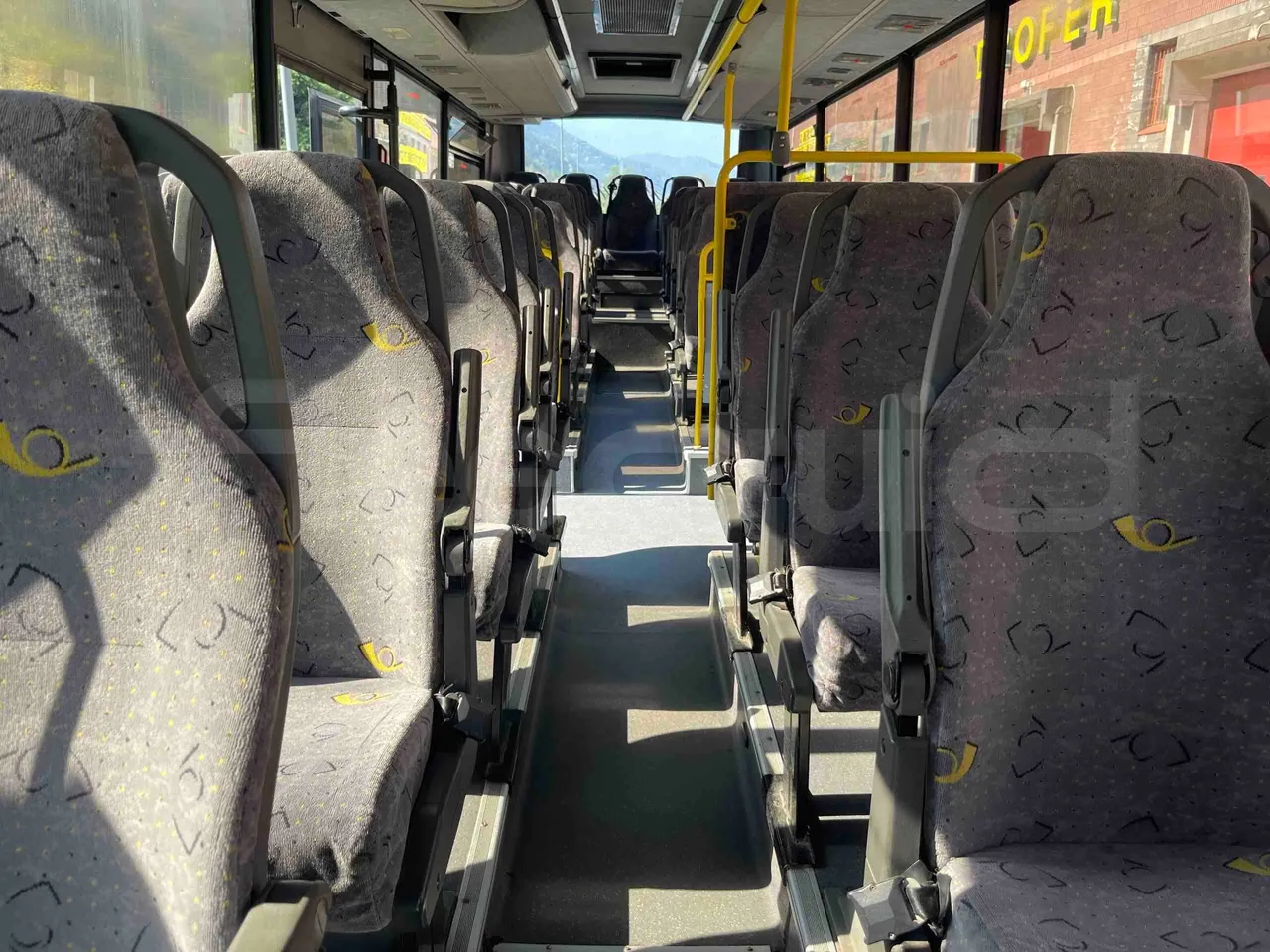 Iveco Cacciamali TCI972 - Euro 5 - 243 kW - 9.700 mt - reverse view middle aisle