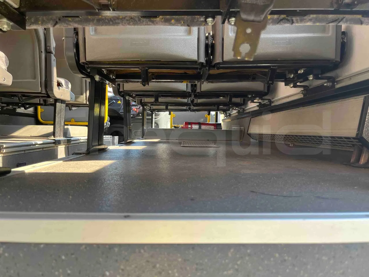 Iveco Cacciamali TCI972 - Euro 5 - 243 kW - 9.700 mt - monitor detail photo