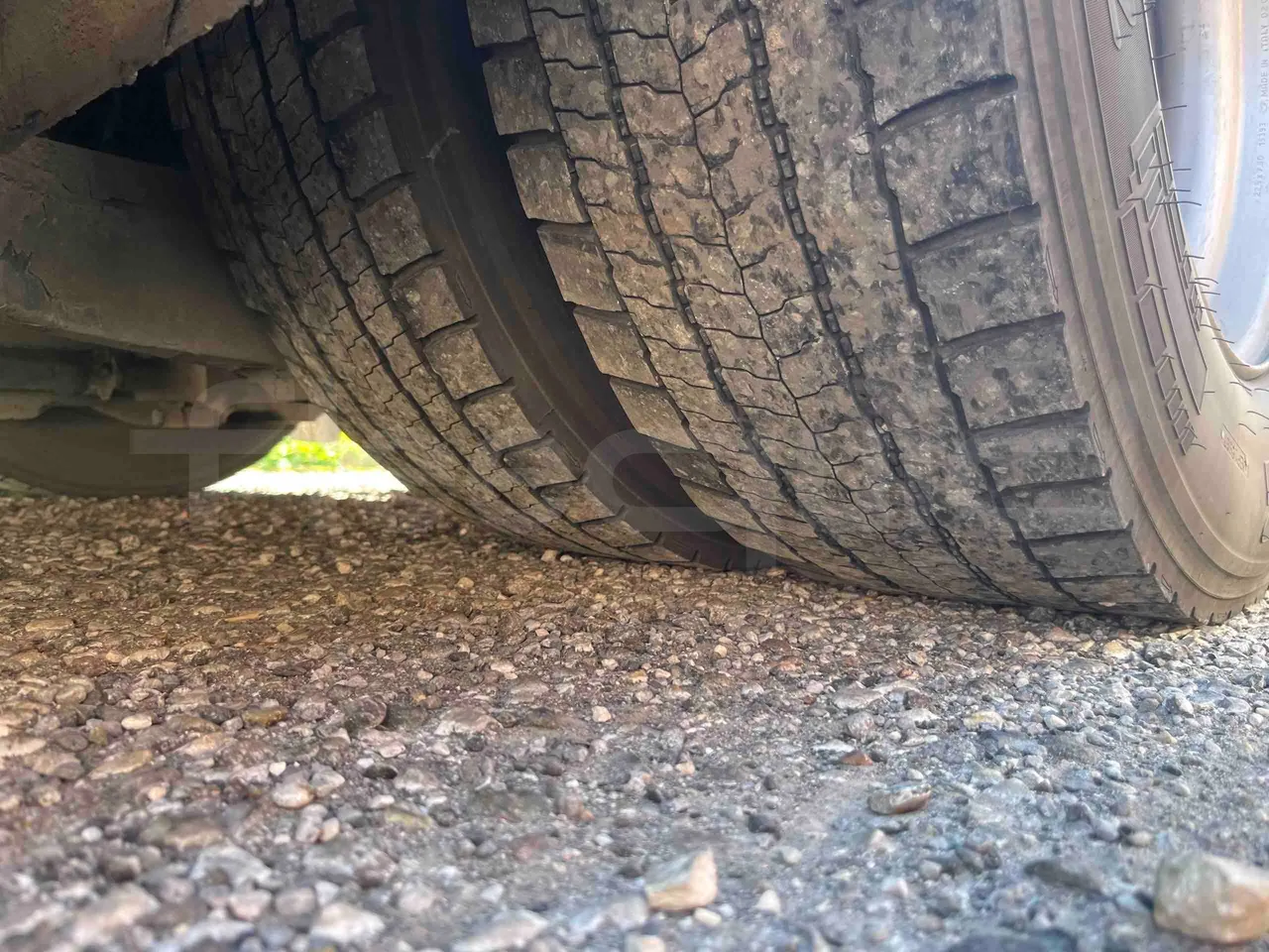 Iveco Cacciamali TCI972 - Euro 5 - 243 kW - 9.700 mt - tread condition second axle tires left
