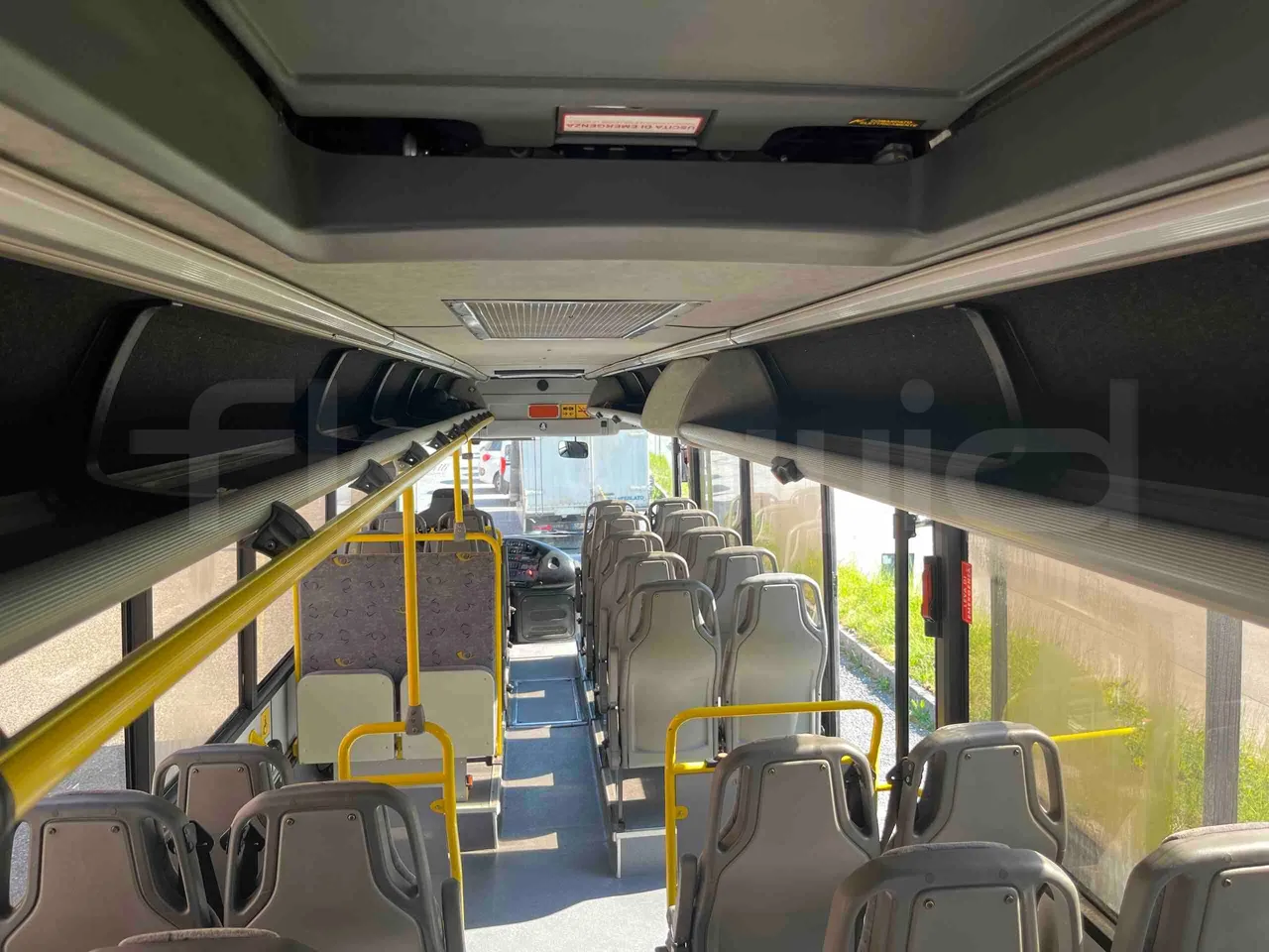 Iveco Cacciamali TCI972 - Euro 5 - 243 kW - 9.700 mt - overhead compartments photo