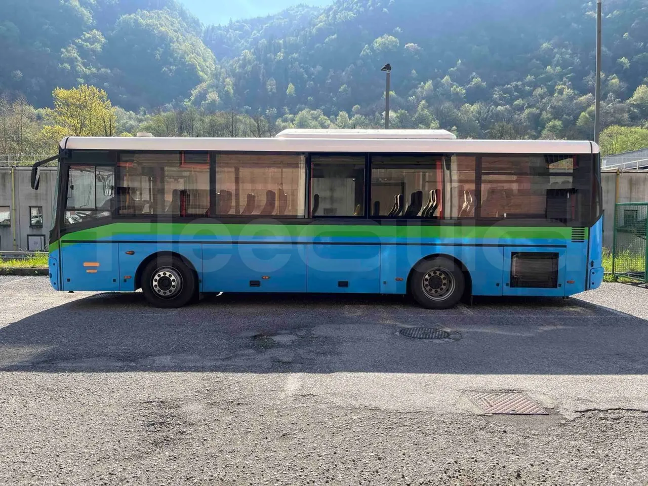 Iveco Cacciamali TCI972 - Euro 5 - 243 kW - 9.700 mt - left side photo