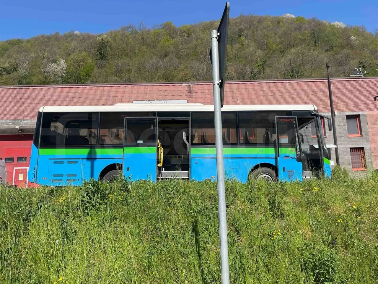 Iveco Cacciamali TCI972 - Euro 5 - 243 kW - 9.700 mt - right side doors open