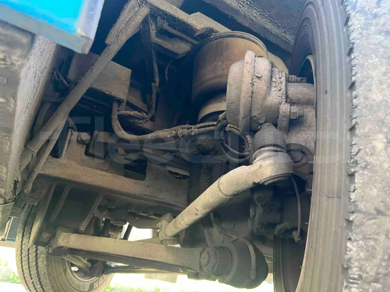 Iveco Cacciamali TCI972 - Euro 5 - 243 kW - 9.700 mt - front axle left side