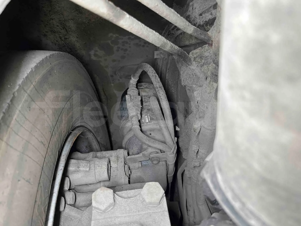 Mercedes-Benz Citaro O 530 G - Euro5 - 260kW - 17.940mt - axel 3 caliper brakes left