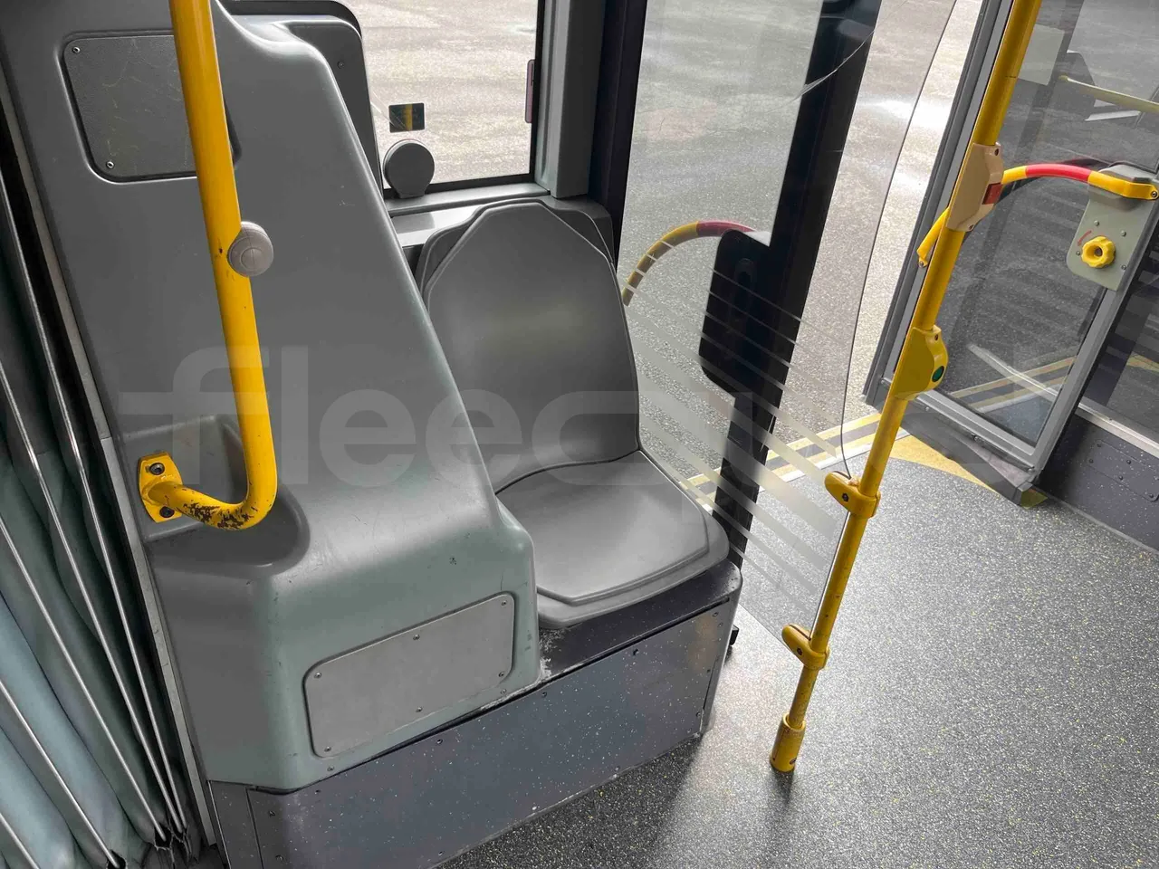 Mercedes-Benz Citaro O 530 G - Euro5 - 260kW - 17.940mt - usb charging detail